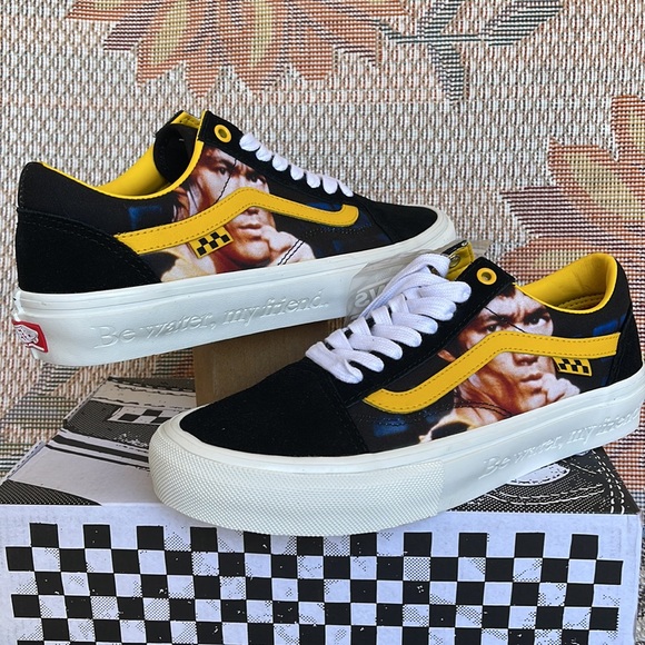 Vans Men’s Skate Old Skool
Bruce Lee Black/Yellow
VN0ASFCBY23
Sneakers - Picture 9 of 16